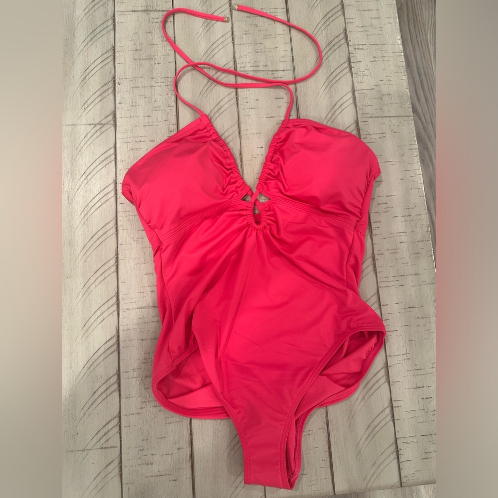 MICHAEL MICHAEL KORS
Stretch Nylon Halter One Piece Swimwear